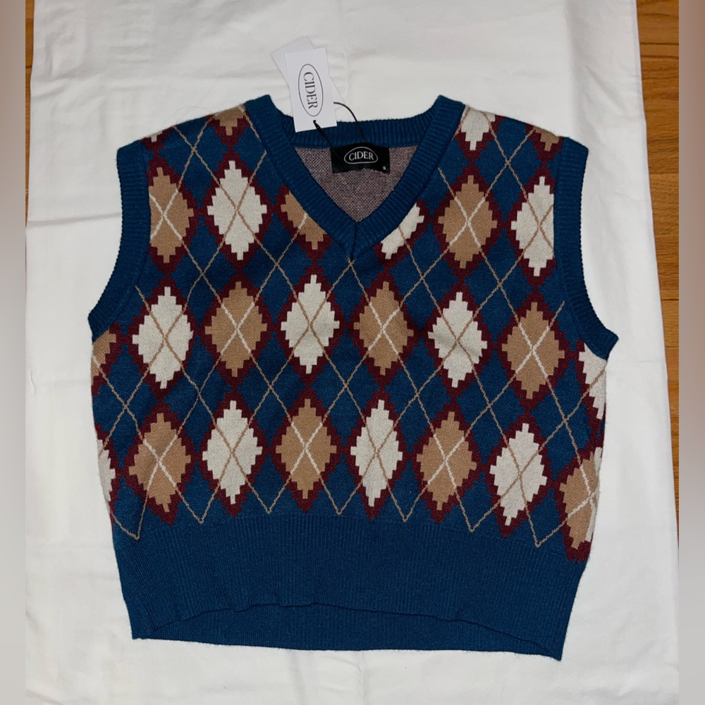 CIDER Sweater Vest, Never worn, With tag